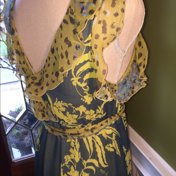 Wrap Around Dress - Picture 2 of 4